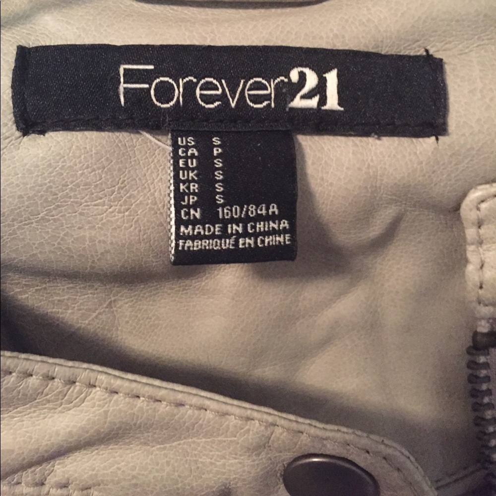 Faux leather jacket - Picture 4 of 7